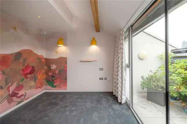 Detached house to rent in Pangbourne Avenue, London W10