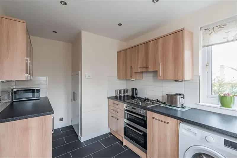 2 Bed Semi Detached House Roslin