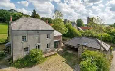 Charming 1830s Character Home with 2-Bedroom Annexe and Garden