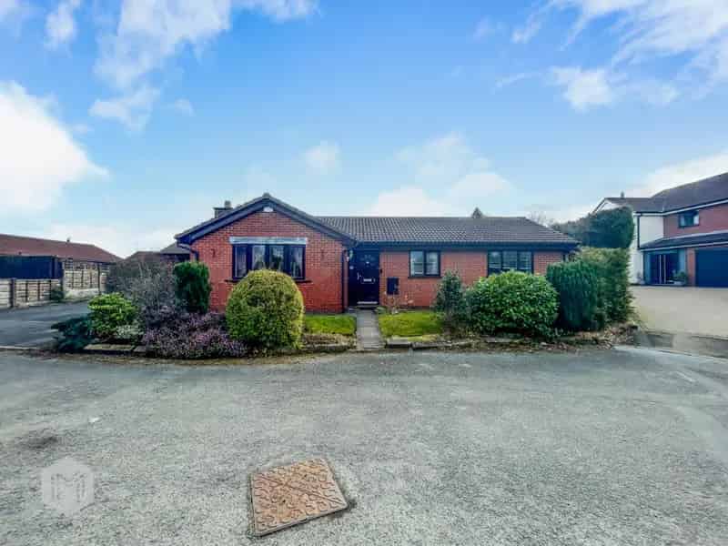 3 Bedroom Detached Bungalow for Sale Double Garage No Onward Chain