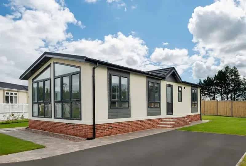 2 Bedroom Park Home for Sale
