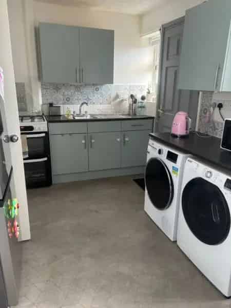 3 Bedroom House Near Aldi and Schools