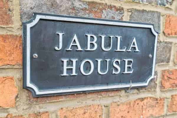 Grade II Listed Family Home with Private Parking Amersham