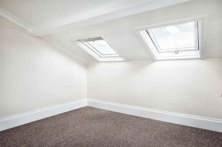 2 Bedroom Flat to Rent Scarborough YO11