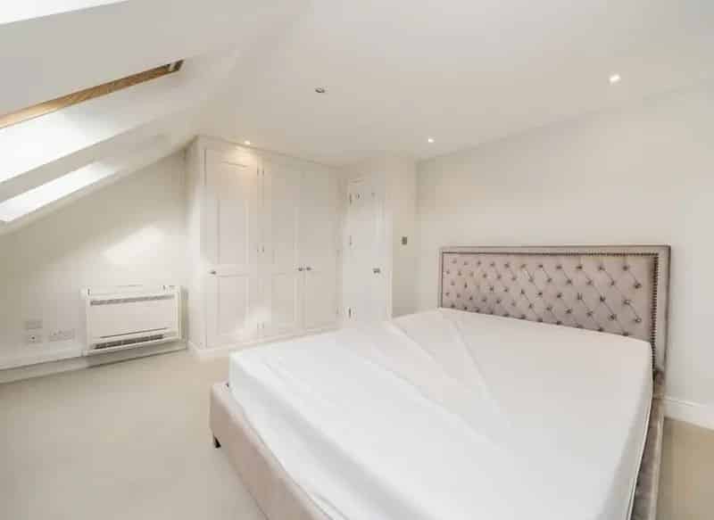 Five Bedroom Family Home with Private Garden
