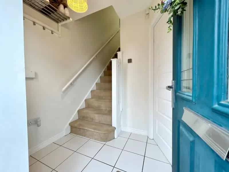 3 Bed House for Sale Near Canal