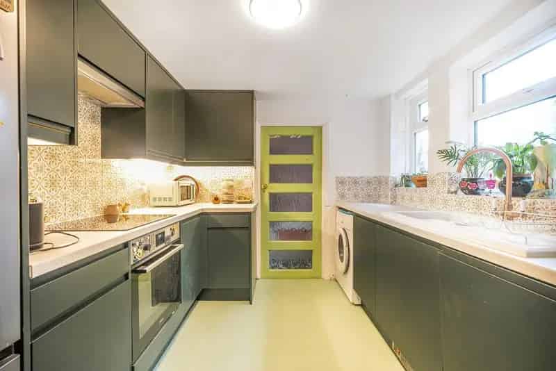 3 Bedroom Family Home Near South Norwood Country Park