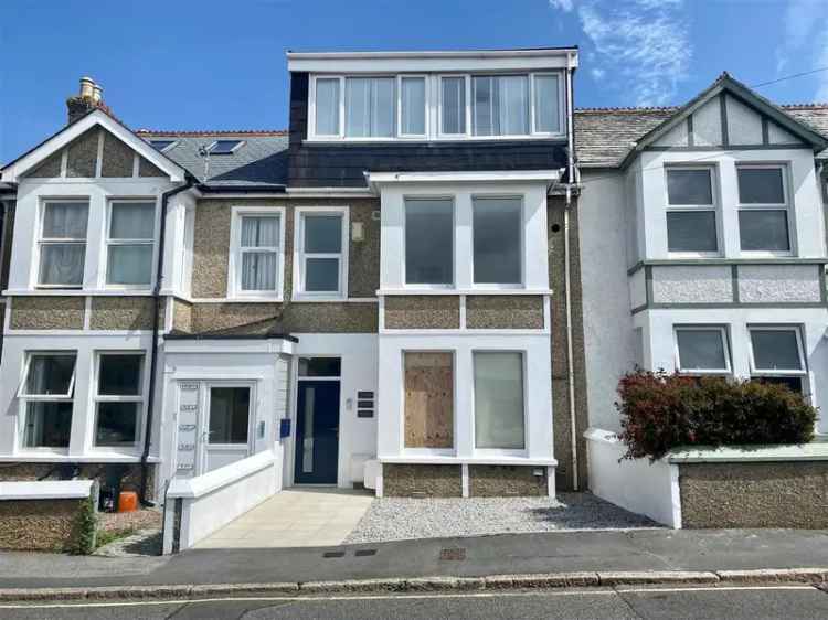 2 Bedroom Apartment to Rent in Newquay