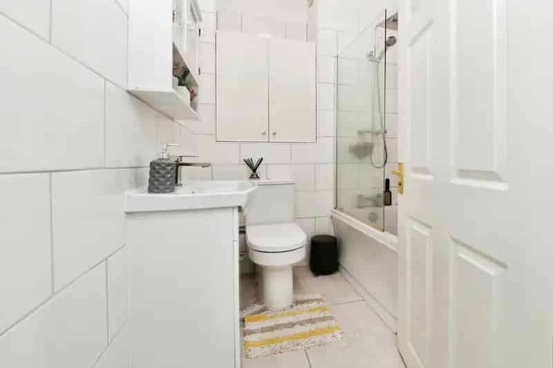 Well Maintained 3 Unit Property Witham High Street