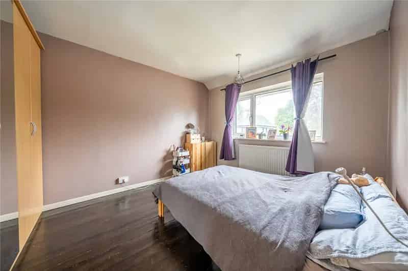 Three Bedroom House with Large Garden and Off Street Parking