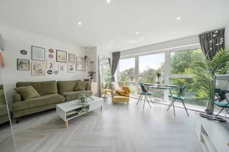 Flat For Sale , London, England