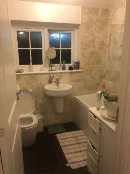 House For Rent in Wakefield, England