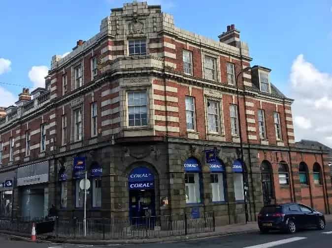 First and Second Floor Offices to Let