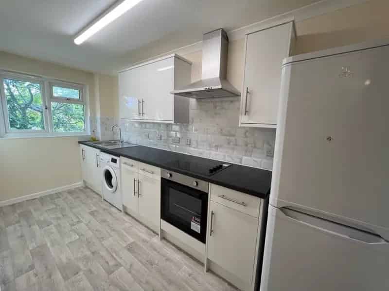 1 Bedroom Flat To Rent Available 2025