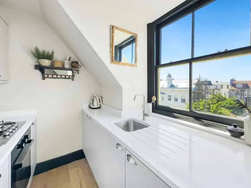 One Bedroom Apartment for Sale in Hove Gwydyr Mansions