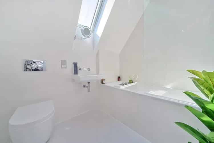 2-Bedroom Apartment near Forest Hill Station