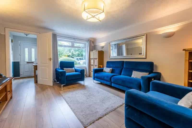 4 Bedroom End of Terrace House for Sale