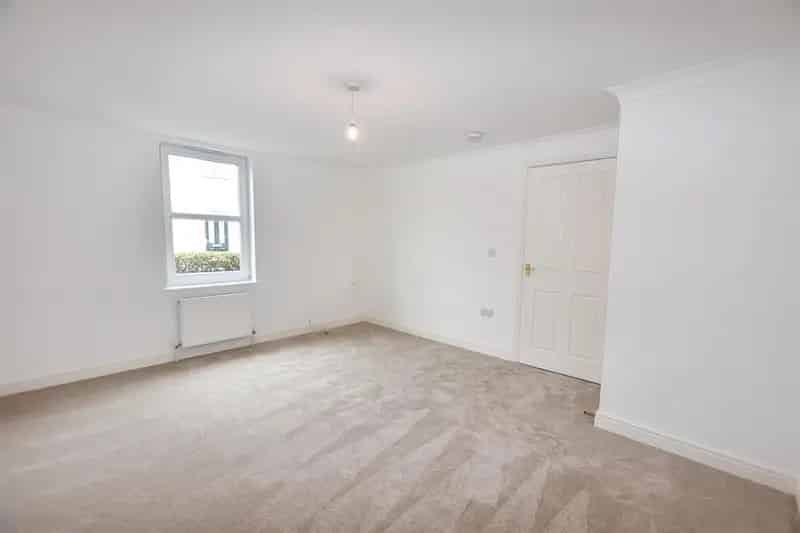 2 Bedroom Flat for Sale Redruth