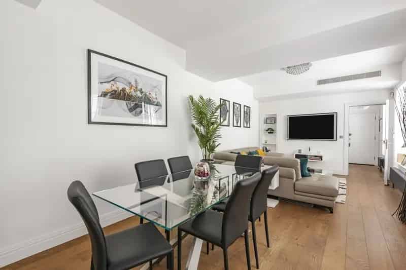Luxury Covent Garden Apartment in Historic Exchange Court