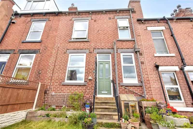 Charming 2-Bed Victorian Terrace in Burley
