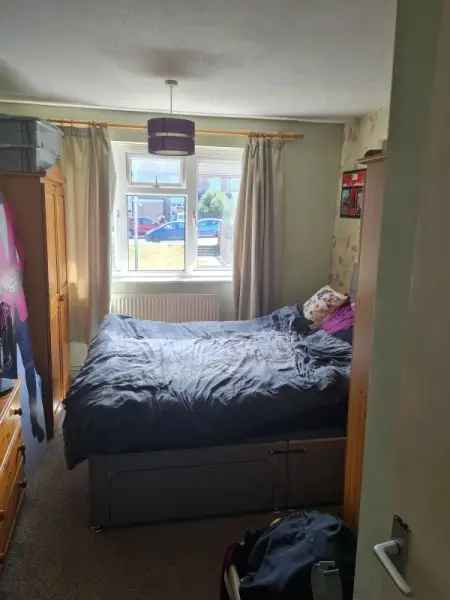 Flat For Rent in Dartford, England