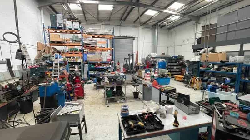 Semi-Detached Industrial Warehouse Unit South Reading