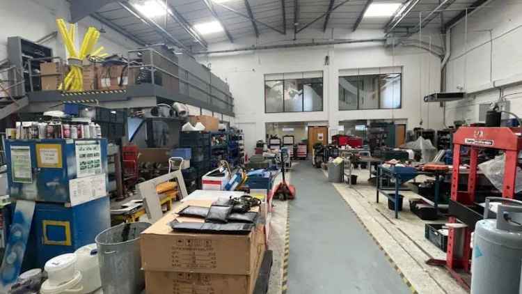 Semi-Detached Industrial Warehouse Unit South Reading