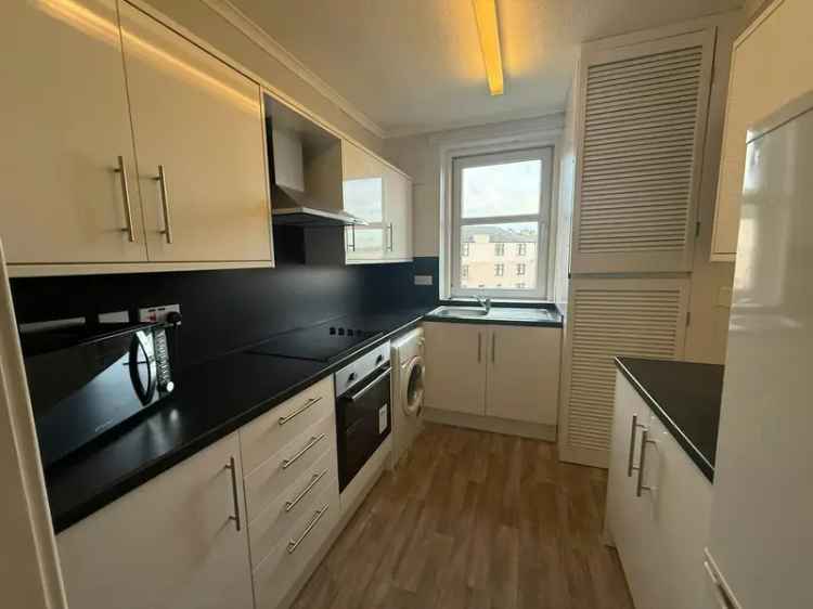 Flat For Rent in Strathmartine Road, Dundee, Scotland