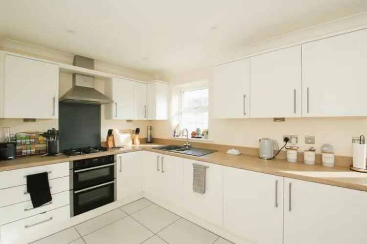 Four Bedroom Semi Detached House Spalding