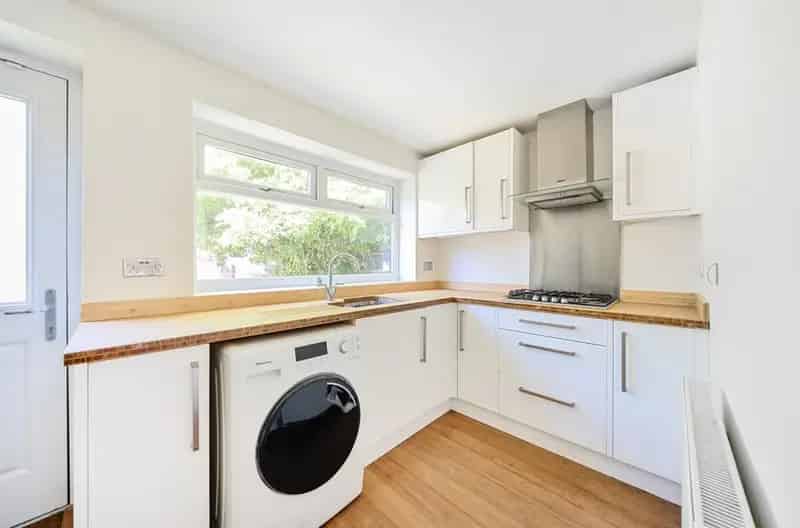 2 Bedroom House For Sale Horsforth