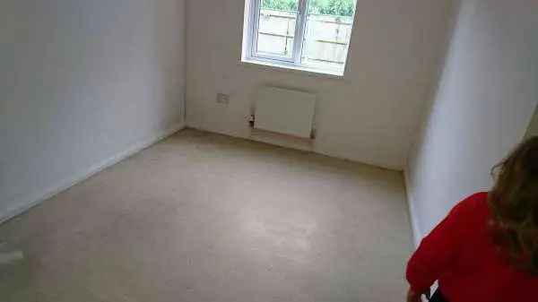 Flat For Rent in Sevenoaks, England