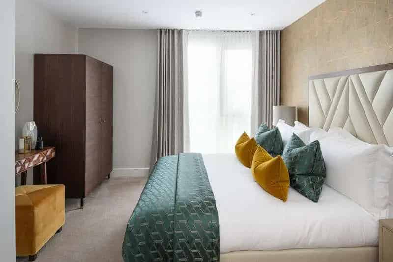 2 Bed Flat for Sale in Battersea