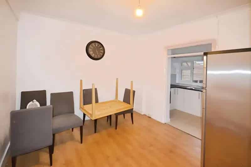 3 Bedroom House for Sale in Ilford