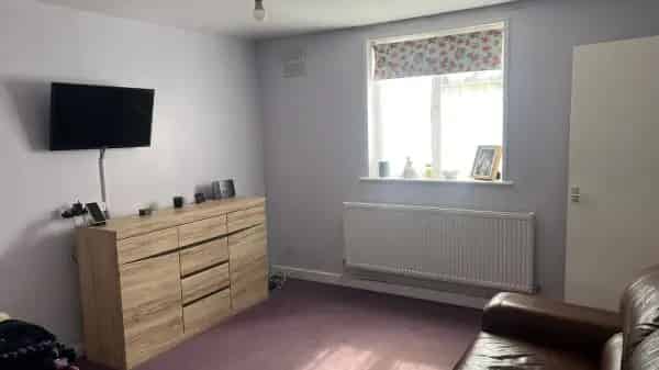 1 Bedroom Flat Beckenham Ground Floor Secure Parking Garden Swap Considered