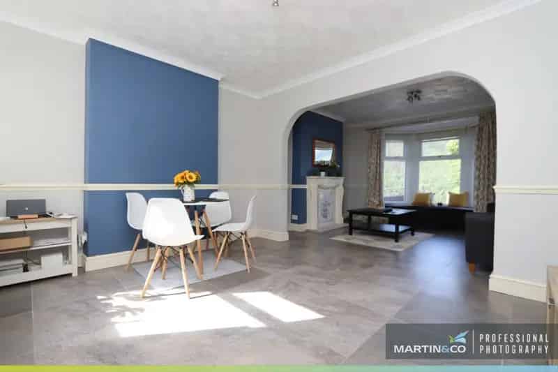 Two Double Bedroom House with Garage Solar Panels