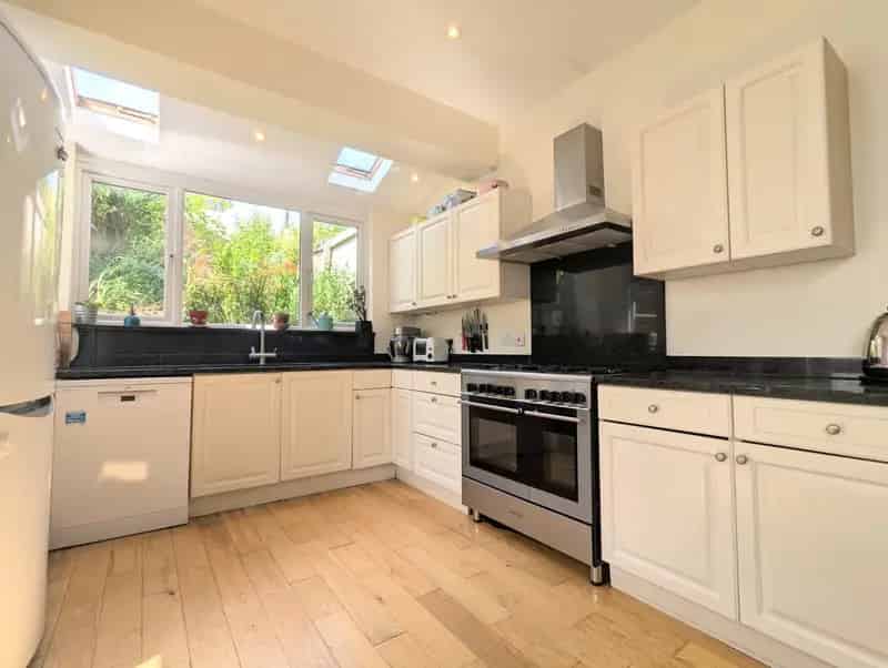 5 Bedroom House to Rent Near Gloucester Road