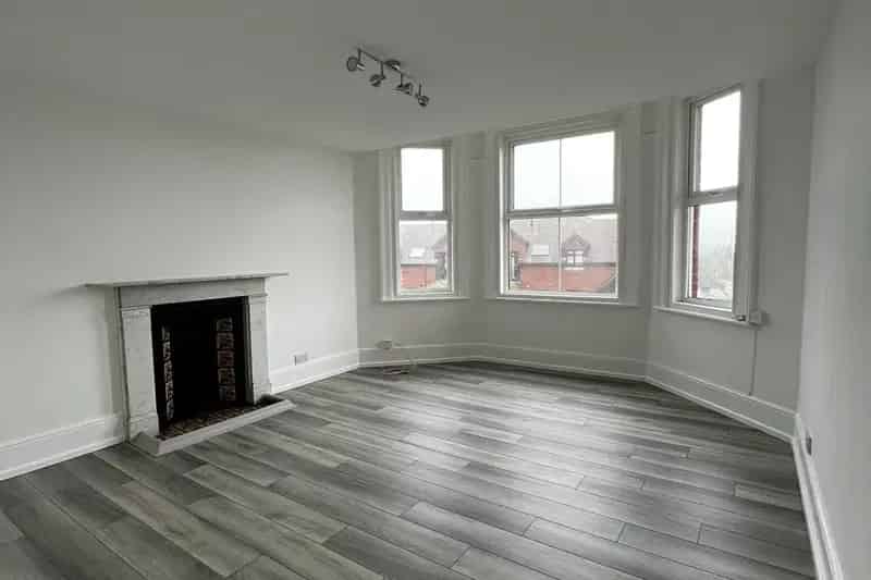 One Bedroom Flat in Eastbourne Upperton Near Town Centre