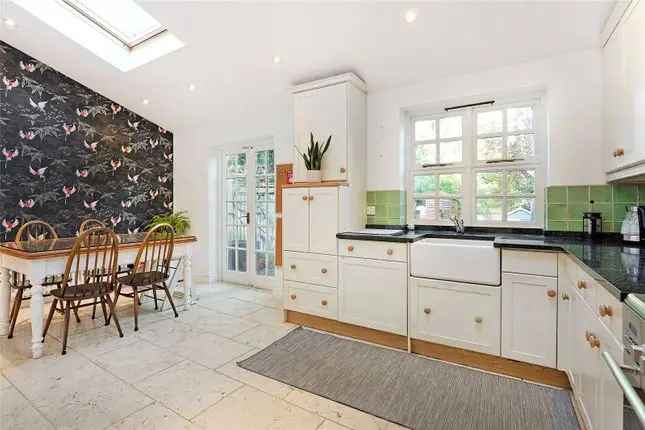 Property to Rent in Crestway Putney SW15