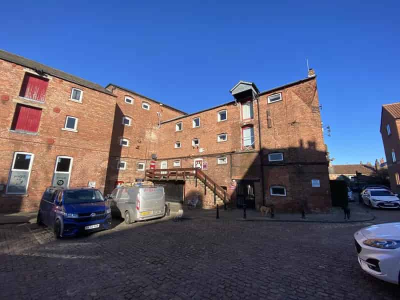 Newark Waterfront Serviced Offices with Parking