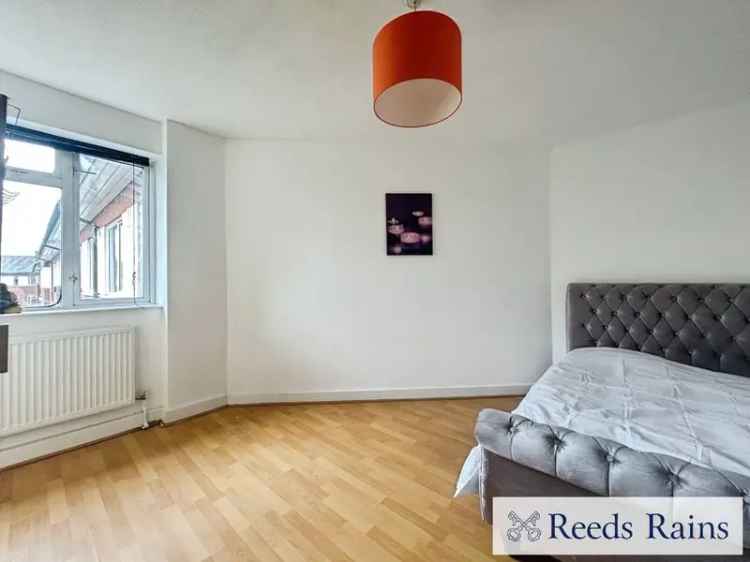 2 Bedroom Flat for Sale Salford Near Media City