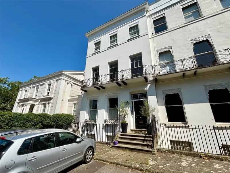 1 Bedroom Duplex for Sale