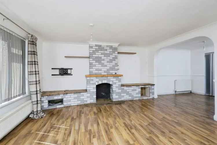 Three Bedroom Mid-Terraced House Hampden Park CHAIN FREE