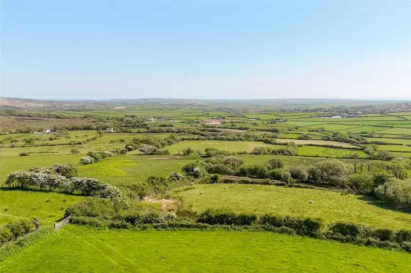 3 Bedroom Detached House for Sale in Llanmadoc Swansea