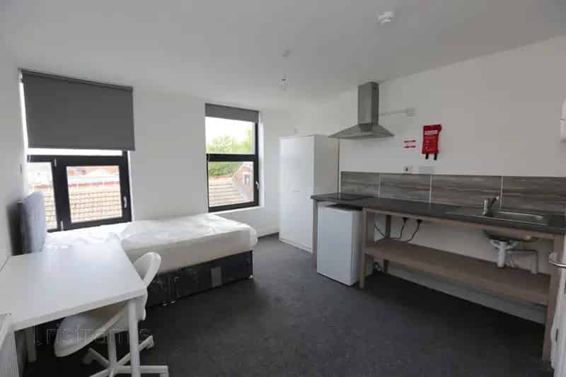 1 Bedroom Student House to Rent Bills Included Zero Deposit