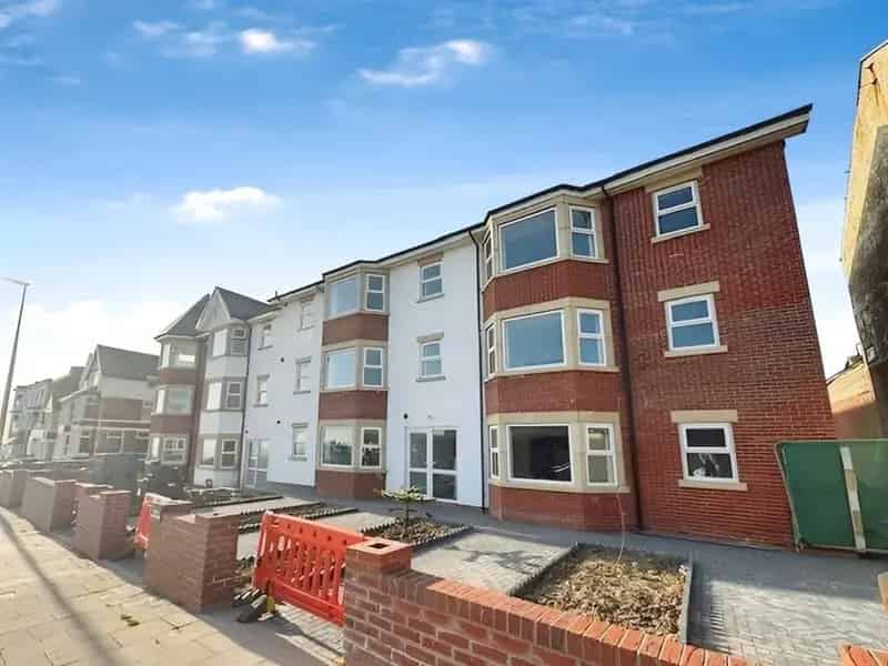 2 Bedroom Flat to Rent Blackpool FY1 A-Rated EPC
