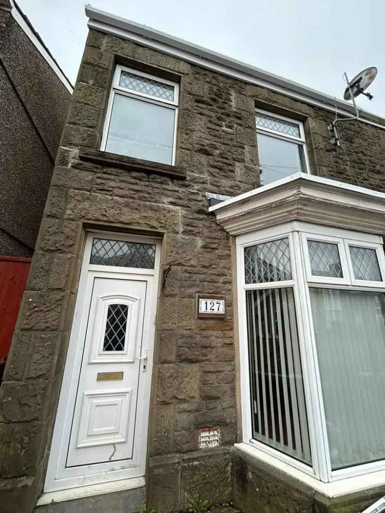 3 bedroom semi-detached house to rent