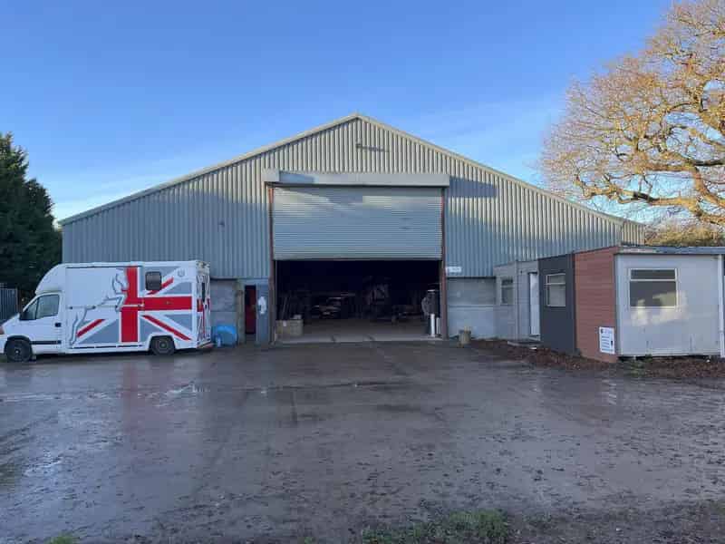 7200 sq ft Grain Store Building to Let Near A17