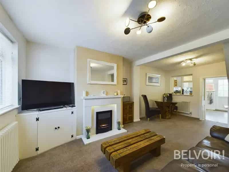 Charming Freehold Cottage - Two Bedrooms - Stone