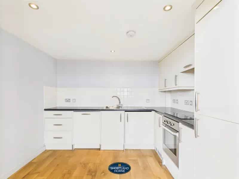 3 Bedroom Penthouse Apartment near Coventry City Centre