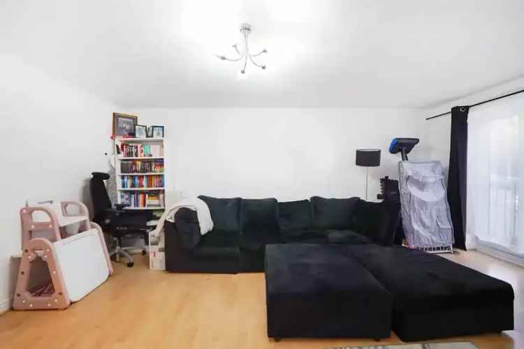 2 Bedroom Flat for Sale Near New Barnet Station